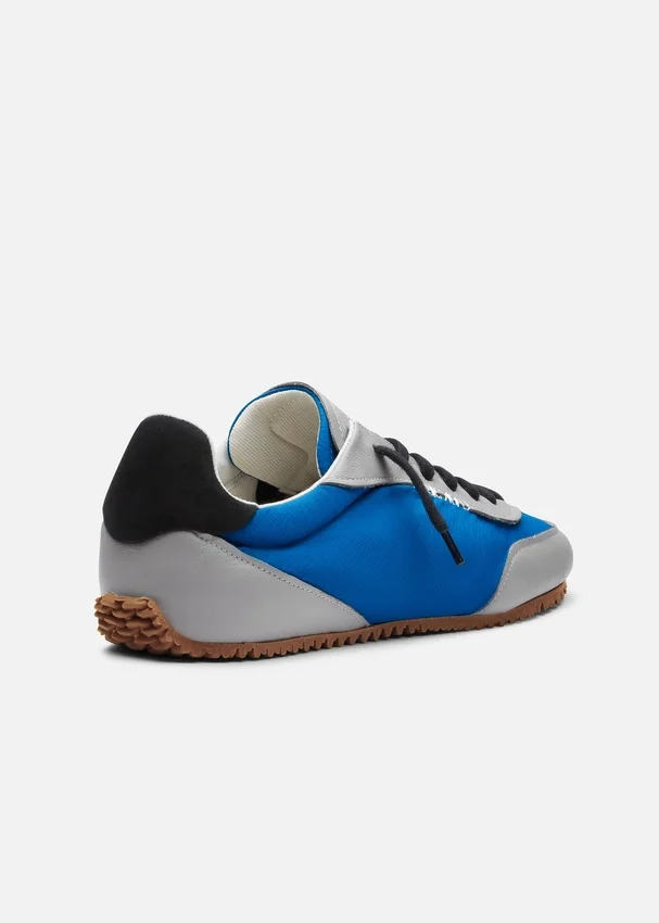 Daze Runner Daze Runner