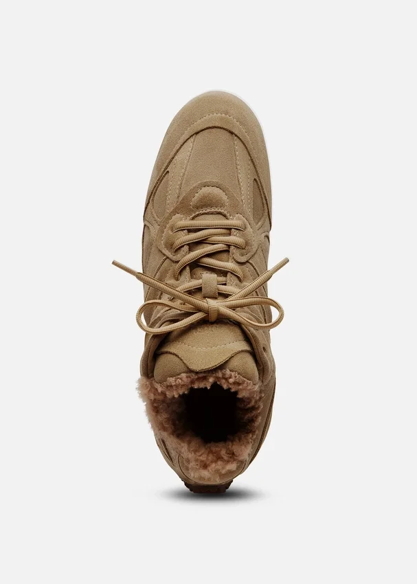 Slow Shearling Runner Slow Shearling Runner